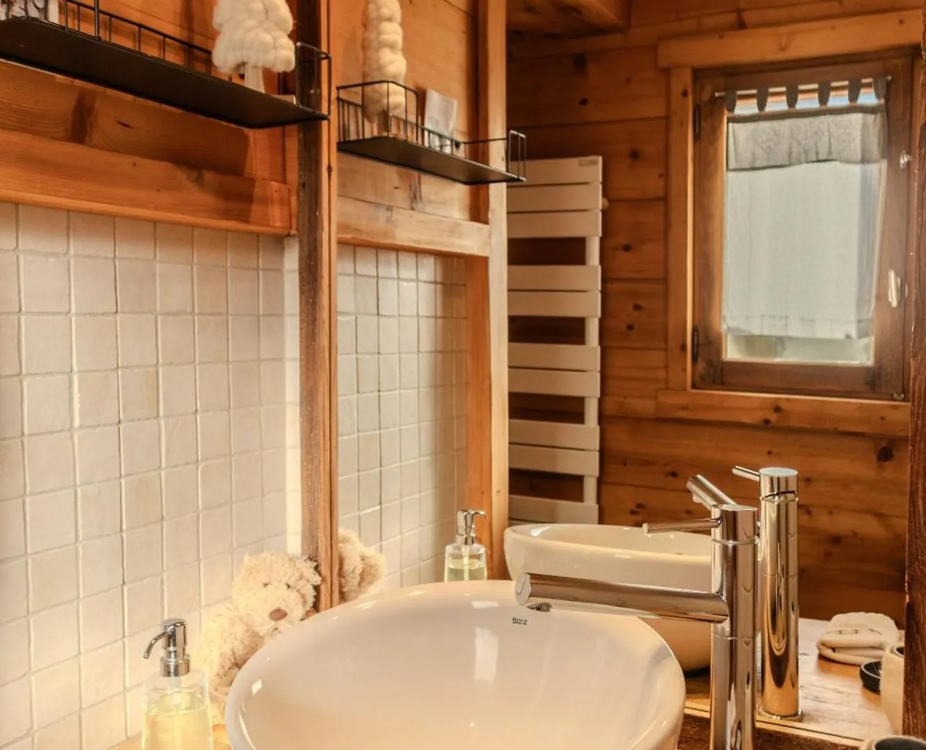 Appartement Lapreski 4 Etoiles, Ambiance Chalet, Annecy, La Clusaz Thones 0*,  France