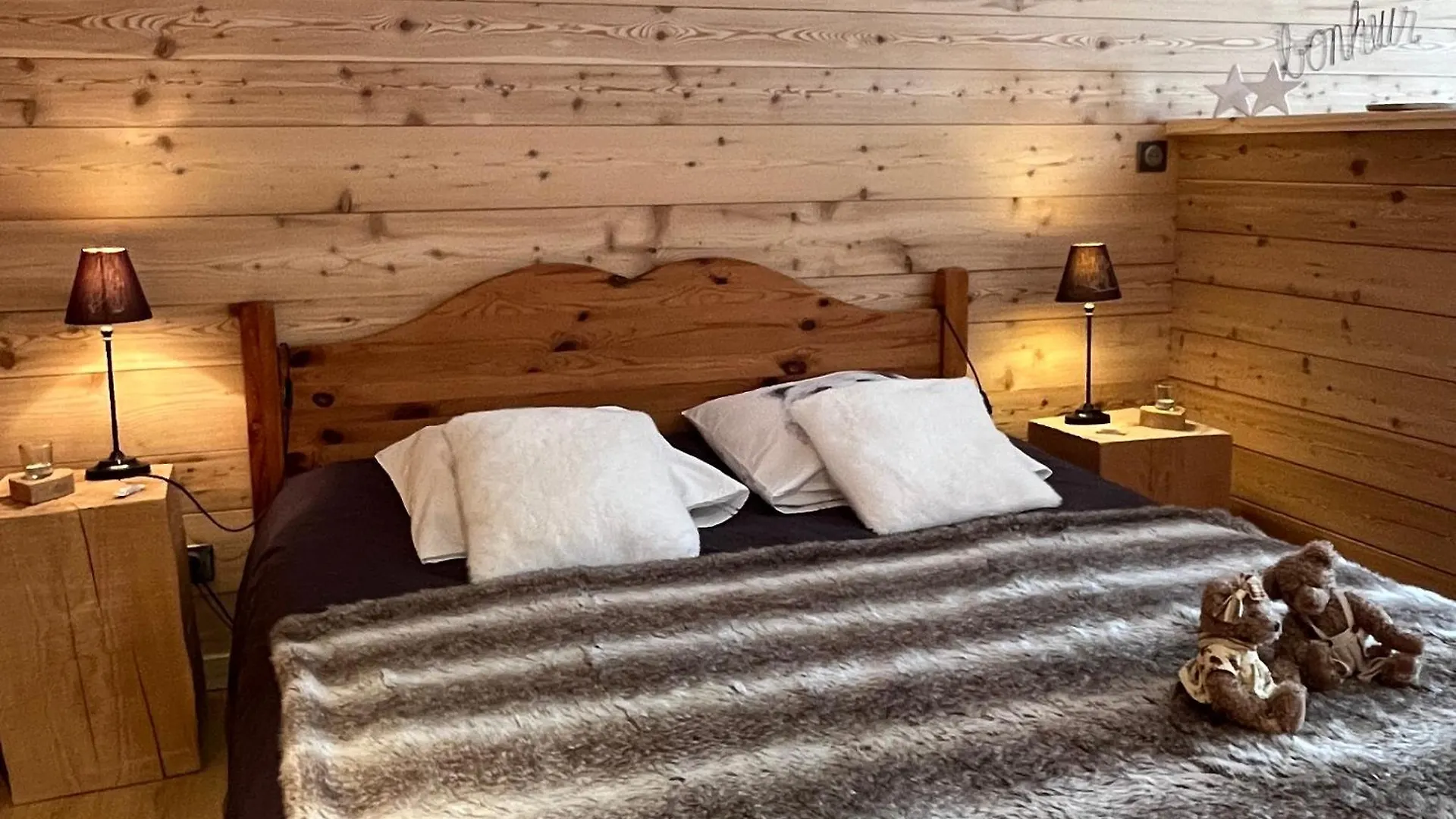 Appartement Lapreski 4 Etoiles, Ambiance Chalet, Annecy, La Clusaz Thones